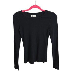 American Giant Women's Long-Sleeve Black Shirt Size S
